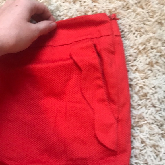 Alice hope red scalloped shorts - Picture 2 of 5